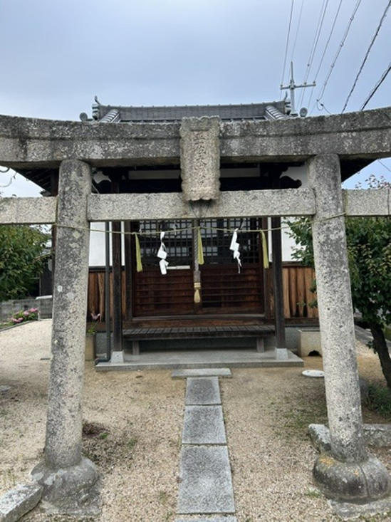 祠